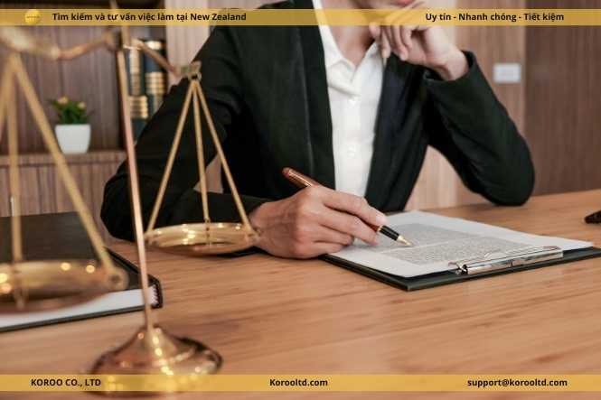 Người Lao Động Có Được Kết Thúc Hợp Đồng Lao Động Trước Thời Hạn Visa Không?